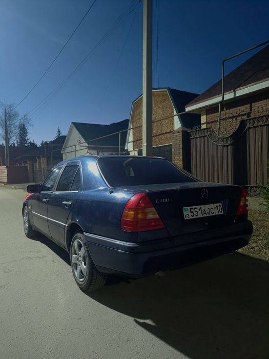 Mercedes-Benz C180 W202