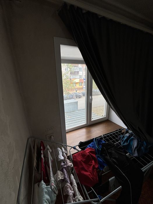 Продам 2 комнатую кайсенова 125