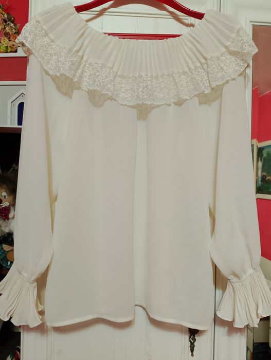 Блузки 5 лв броя