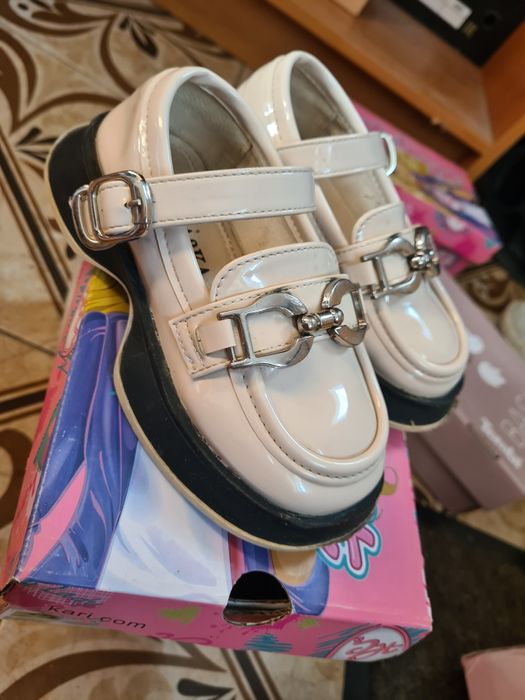 Обувь детская разные