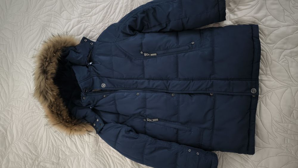 Куртка на мальчика , размер 134 .