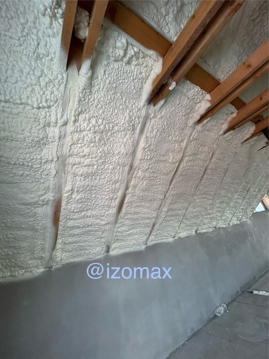 Izolatii cu spuma poliuretanica IZOMAX(mansarde, poduri, hale) premium