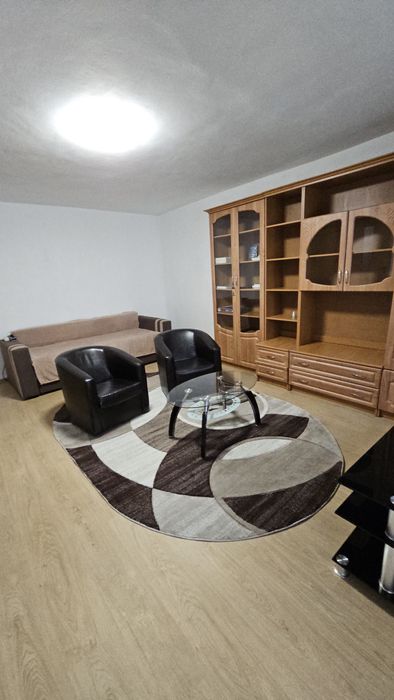 Garsoniera de inchiriat