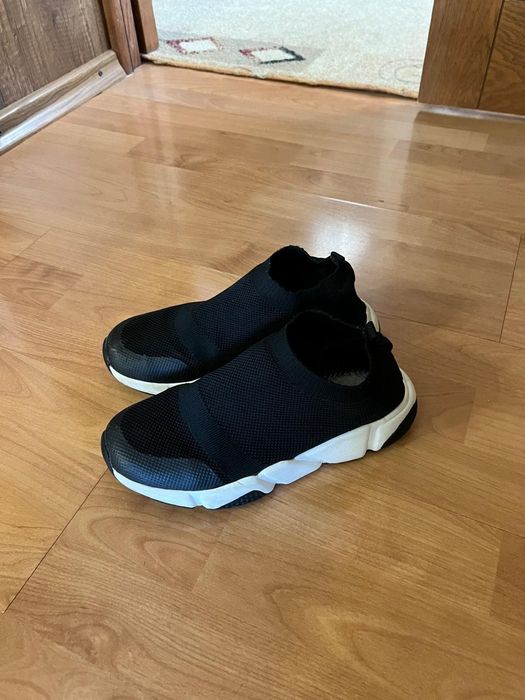 Обувь спортивная детская