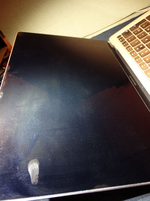 MacBook Air Retina 13” 2019 | Intel Core i5 | 8GB RAM | 1180 cicluri 128 GB