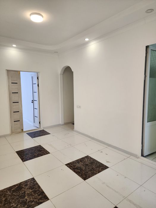 Yunusobod krug yonida ijaraga joy biznes uchun 63kv