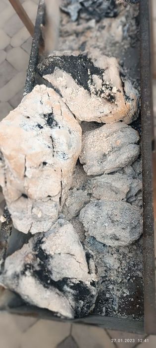 Уголь для шашлыков и Барбикю кафе ресторанов киргизистан + доставка