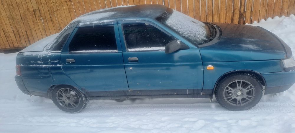 Продам ваз2110 в среднем состоянии.