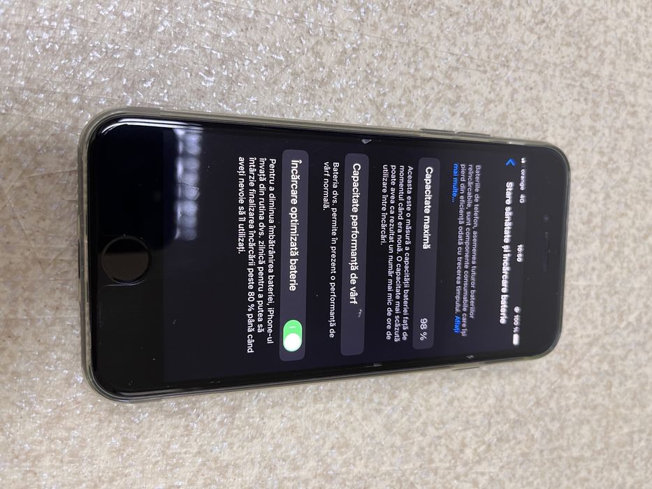 Apple iPhone 8 (Black)