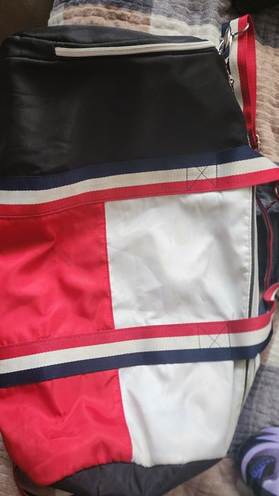 Спортивная сумка Tommy Hilfiger
