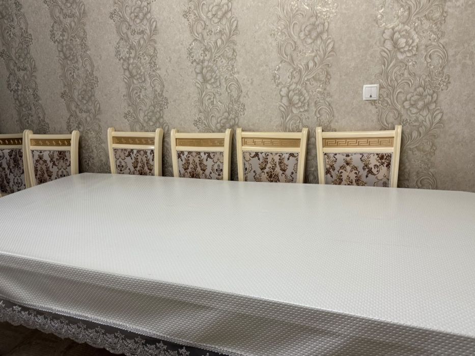 продам стол абсалютно новый