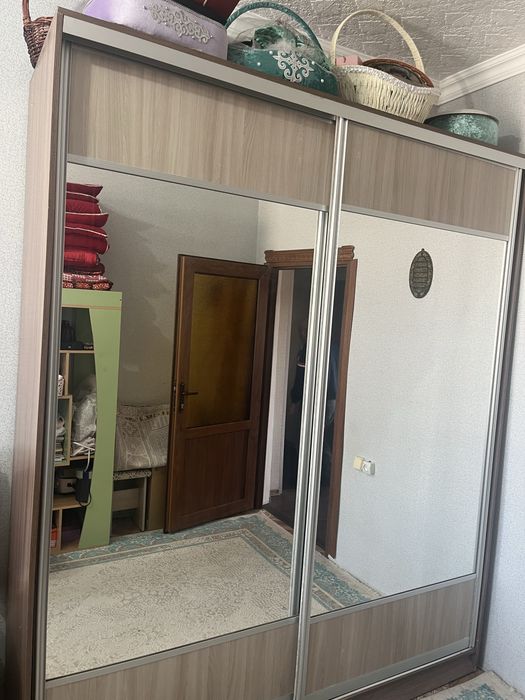 Продам шкаф купе