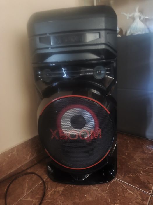Vând Boxă activă LG