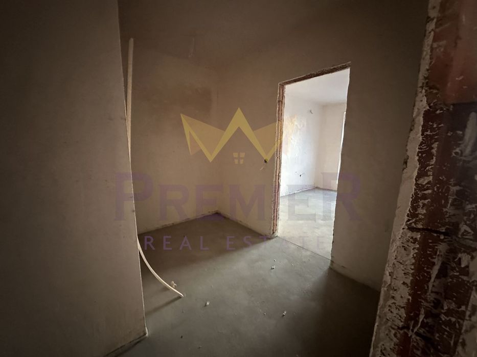 Продава се Тристаен апартамент в Варна, Възраждане 3 - 99 кв.м за 644 €/кв.м - Снимка #3