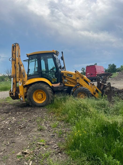 Buldoexcavator JCB 2006