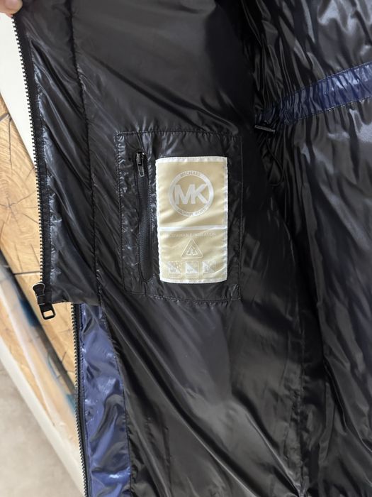 Продам зимнюю куртку