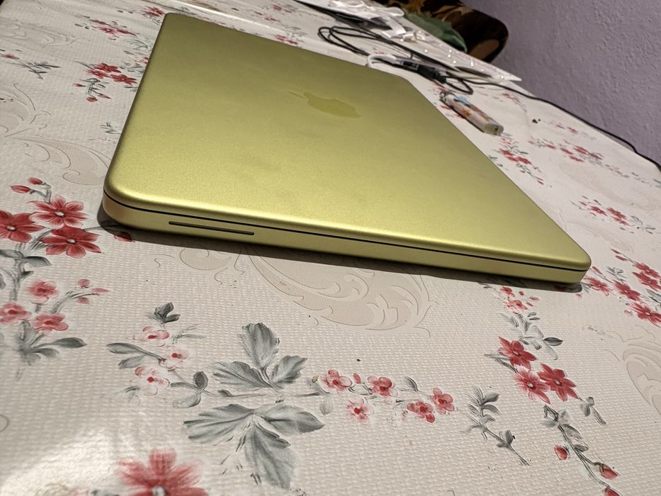 Macbook neo 13 inch