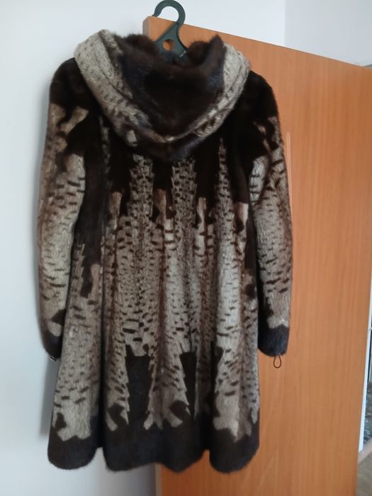 Продам норкувую шубу