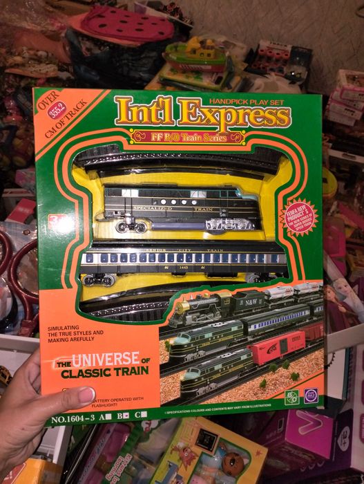 Продаются игрушки