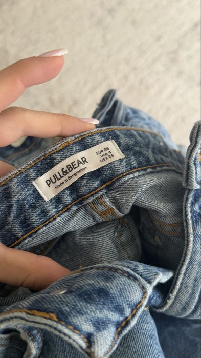Продам джинсы Pull&Bear и Stradivarius.