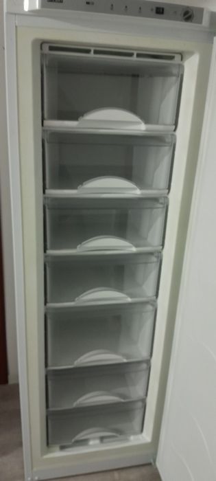 АТЛАНТ морозильник почти новый