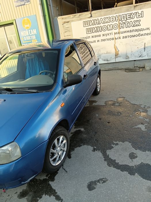 Продам машину в хорошем состояние .