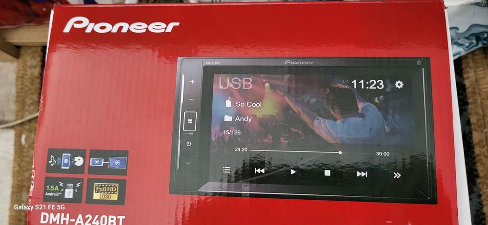 Продавам  DMH-A240BT