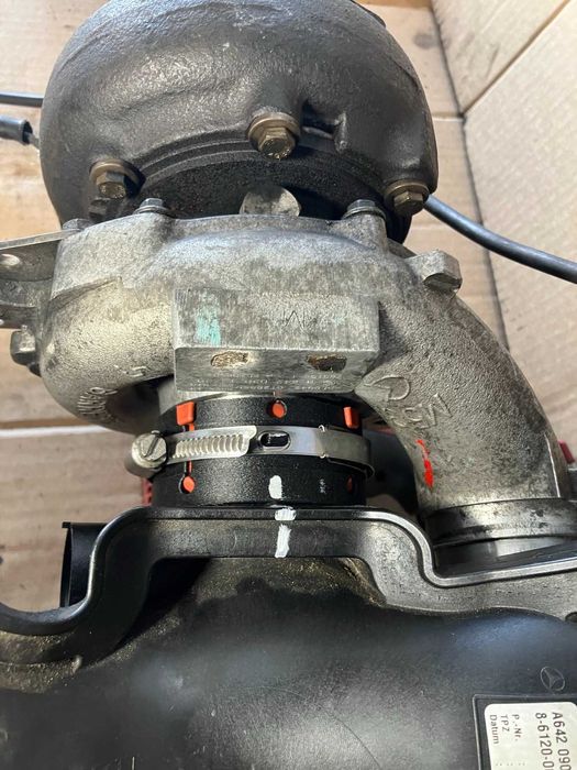 Mercedes OM642, Е 350 CDI - Въздуховод "Лястовица" (Ремонтен комплект)