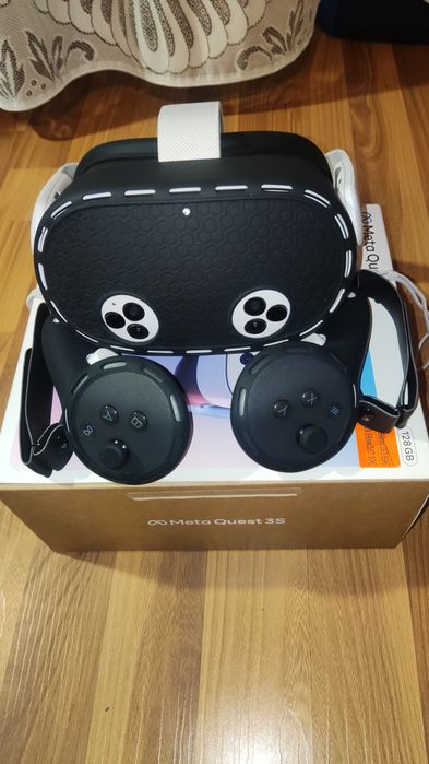 . Meta-Qwest 3s 128 GB. .