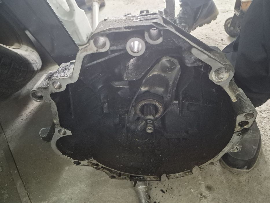 Запчасти двигатель на ауди