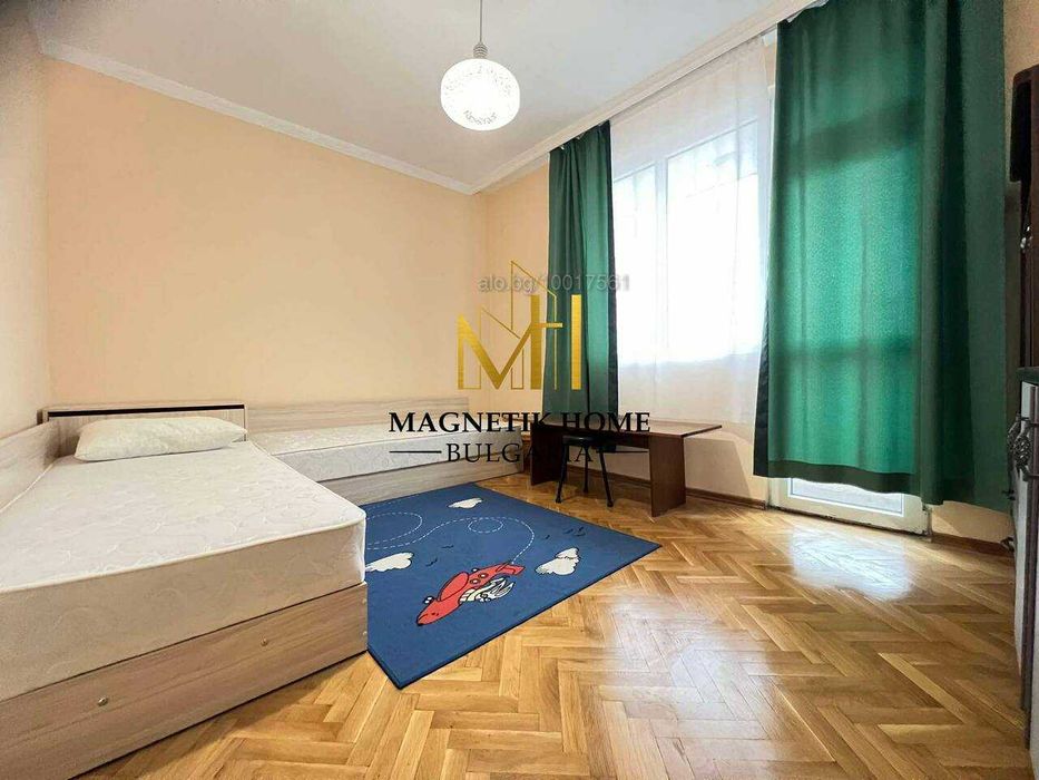 Дава се под наем Тристаен апартамент в Бургас, Център - 102 кв.м за 510 € - Снимка #9