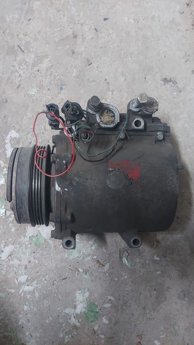 Делика булка запчастей