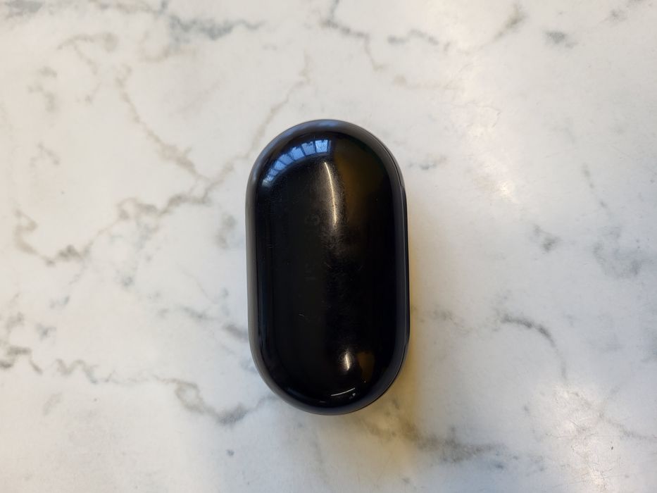 Продам наушники galaxy buds