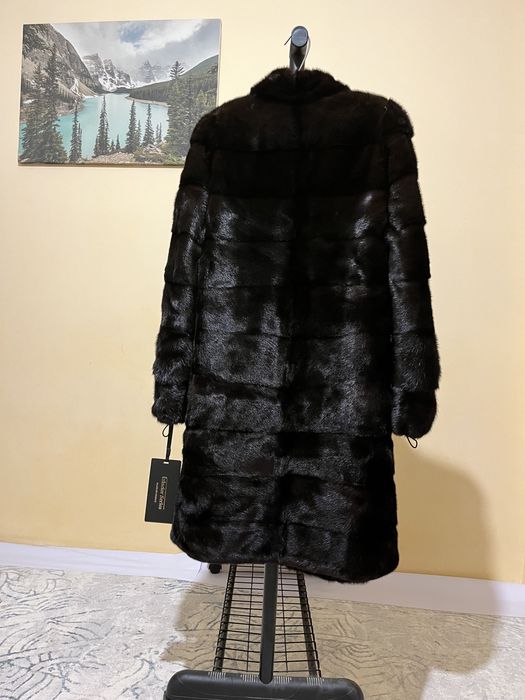 Продаётся Шуба новая