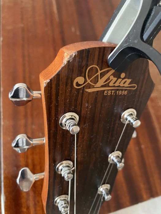 Продам Гитара ариа 111