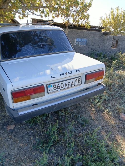 Lada 2105ваз 2000