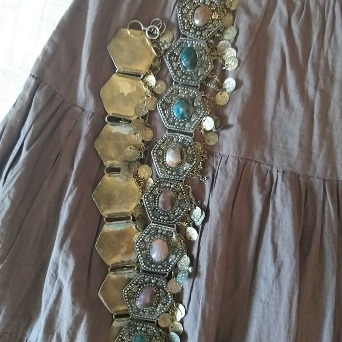 Метален етно колан