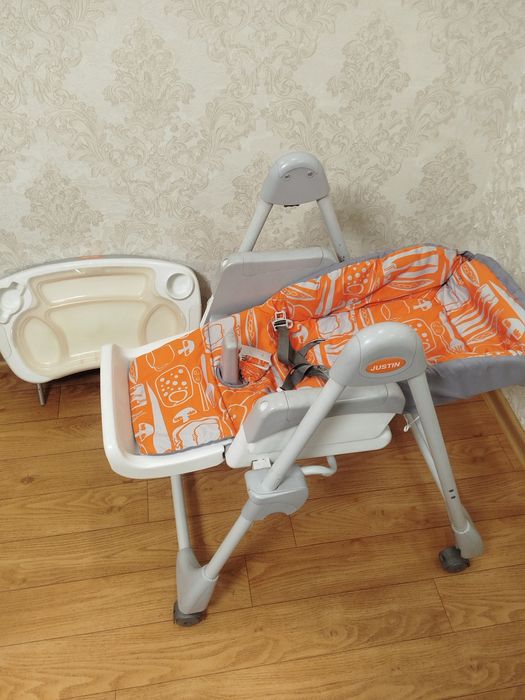 Детский столик для кормления  Justin
