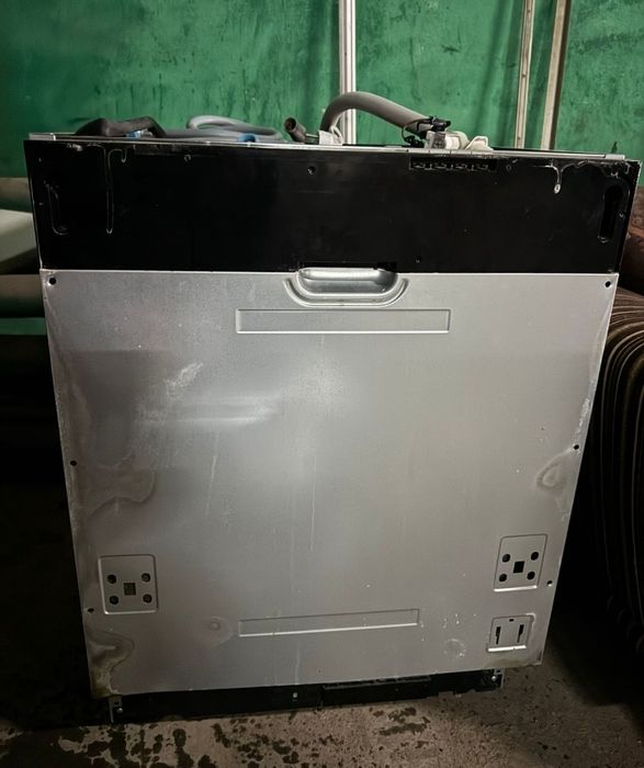 Продам посудомоечную машину