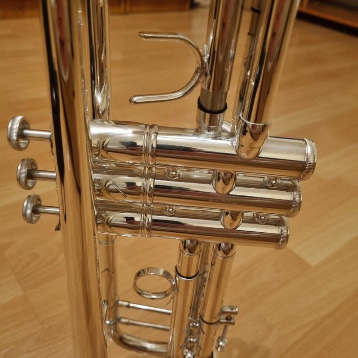 Vând trompeta Thomann TR 500 S Bb