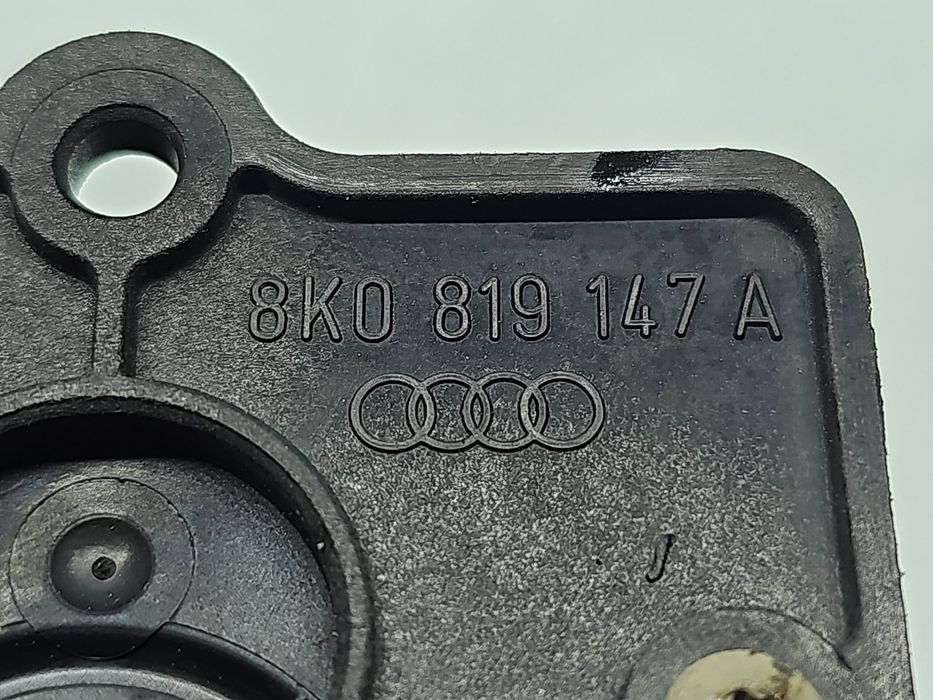 Pompa recirculare apa AUDI A4 (8K2, B8.5) [Fabr 2008-2015] 8K0819147A