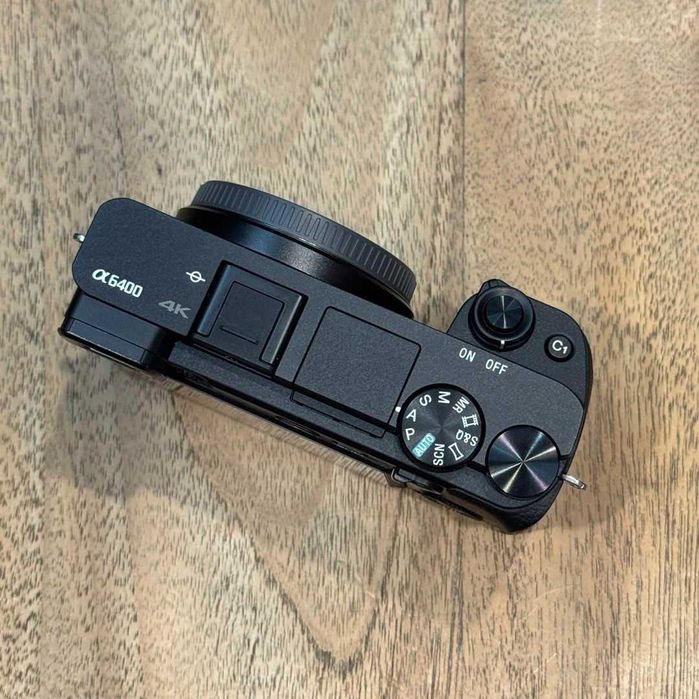 Фотоапарат Sony a6400 - тяло.