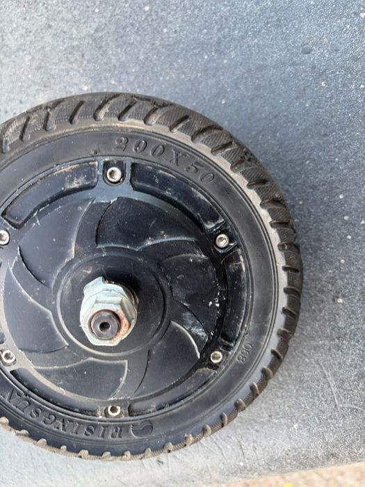 Vând motor pentru trotineta electrica gucookirin se max 500w