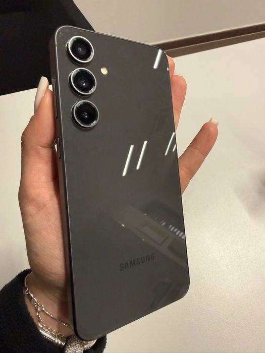 Vand Samsung S24 Fe