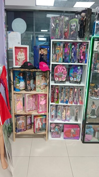 Кукла Барби, Monster High, Bratz