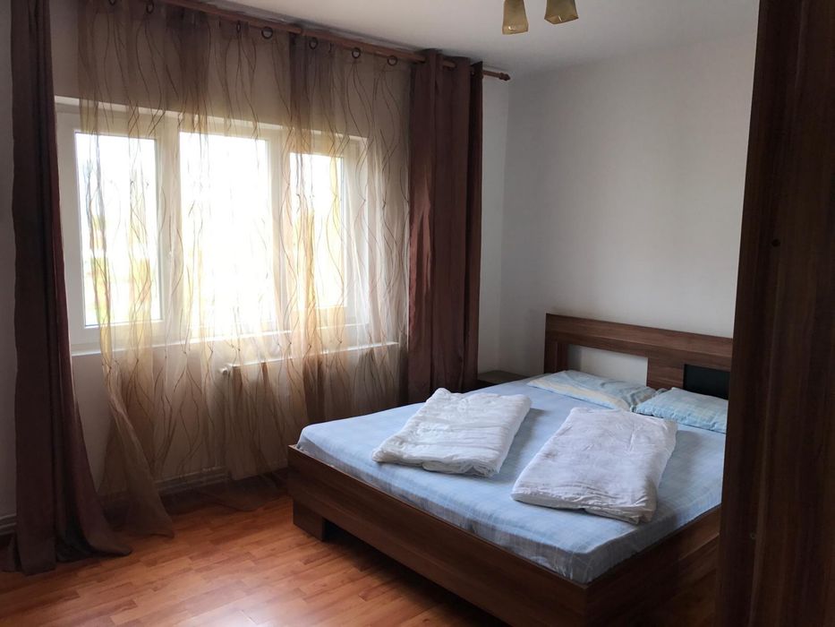 Vand apartament zona Steaua
