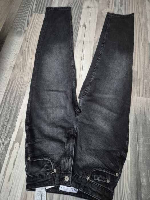 Blugi talie înaltă