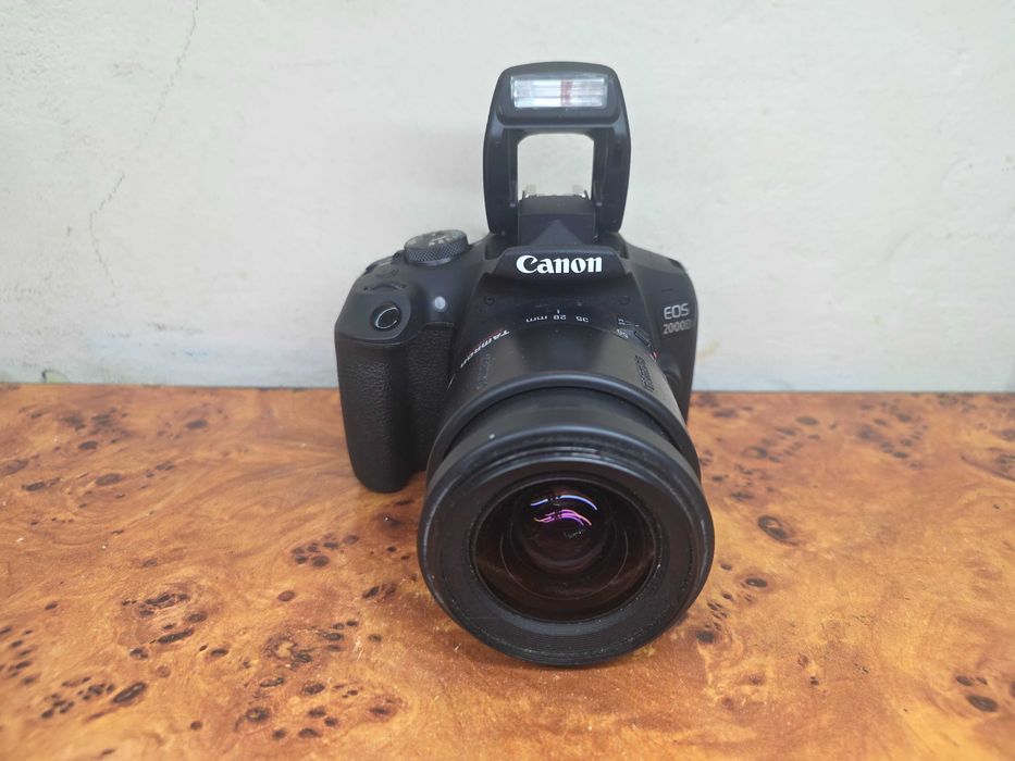 Canon EOS 2000D + Tamron 28-80mm