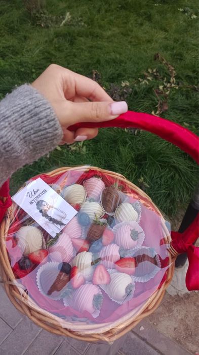 Клубника в шоколаде Алматы