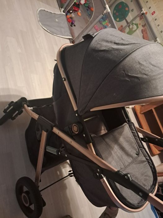Продам детскую коляску